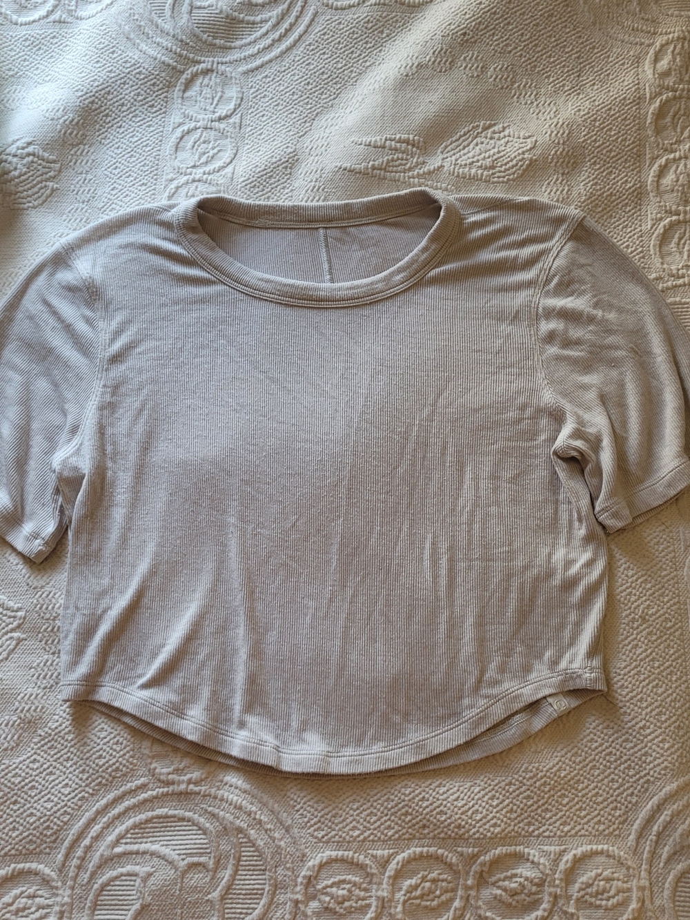 Lululemon Women’s Short Sleeve Crewneck Top in Light Beige